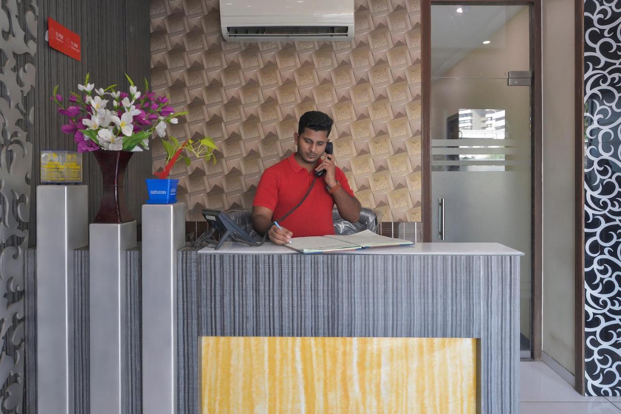 Hotel Palace Residency near Lokmanya Tilak Terminus Mumbai Bagian luar foto