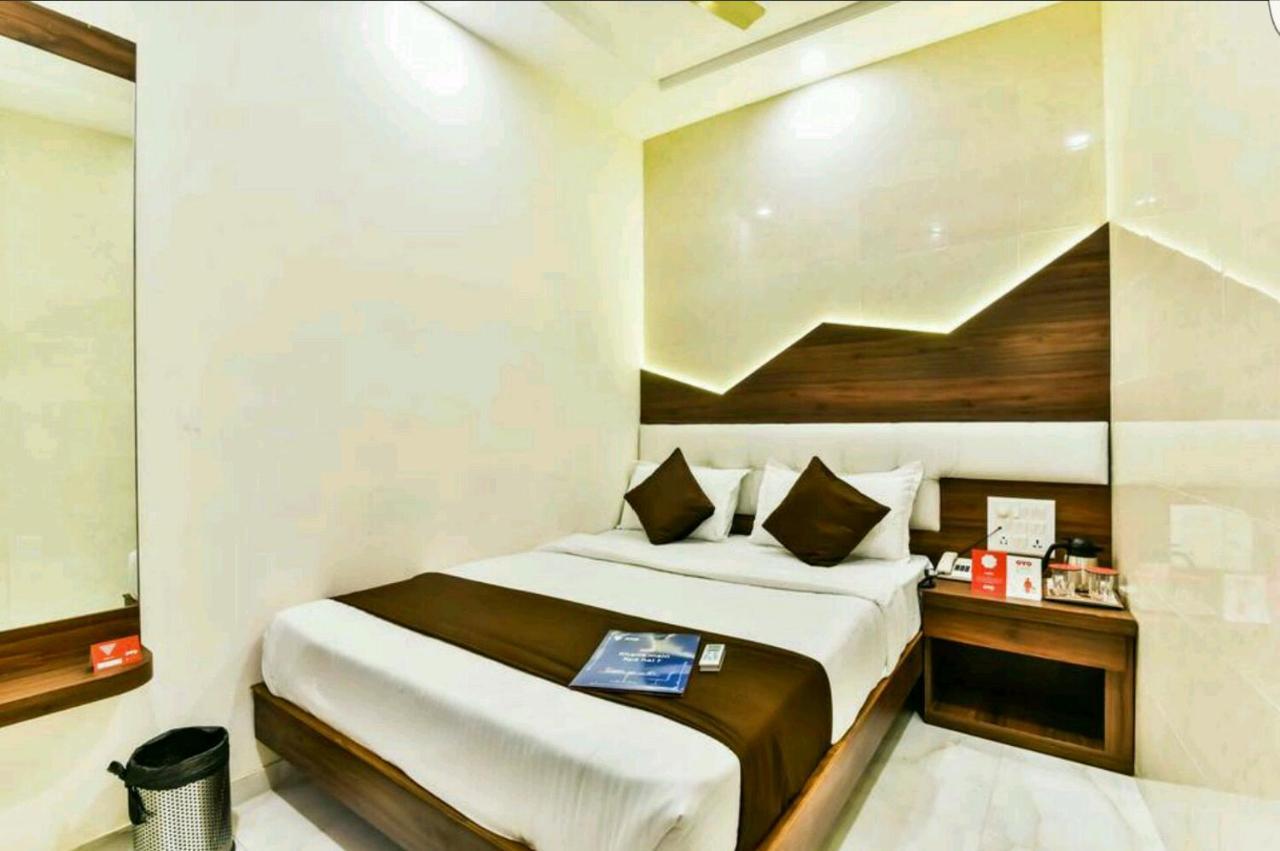 Hotel Palace Residency near Lokmanya Tilak Terminus Mumbai Bagian luar foto