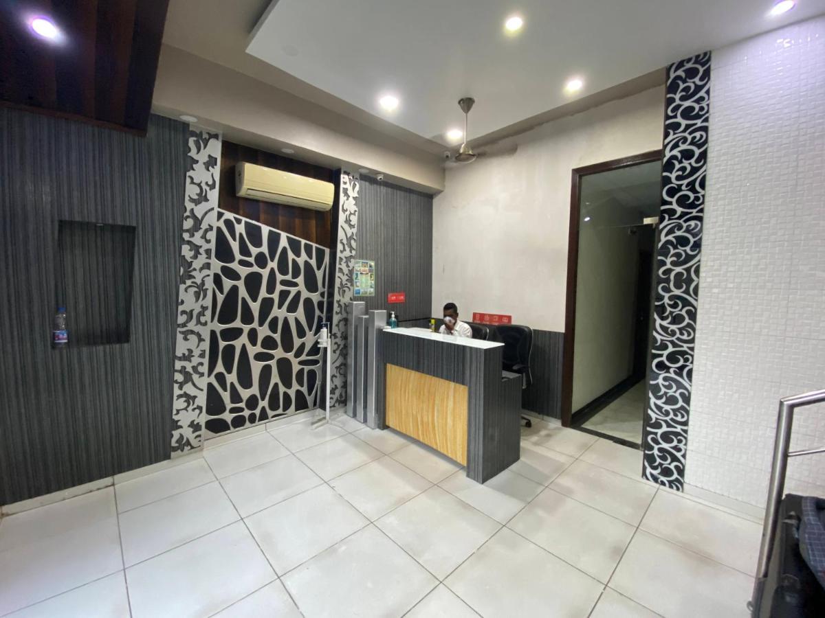 Hotel Palace Residency near Lokmanya Tilak Terminus Mumbai Bagian luar foto