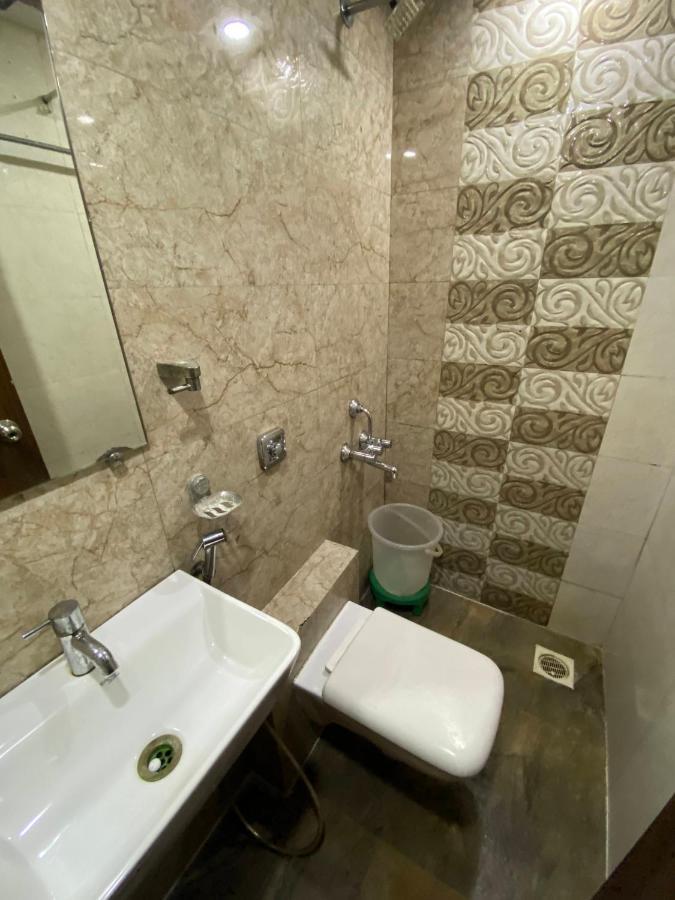 Hotel Palace Residency near Lokmanya Tilak Terminus Mumbai Bagian luar foto