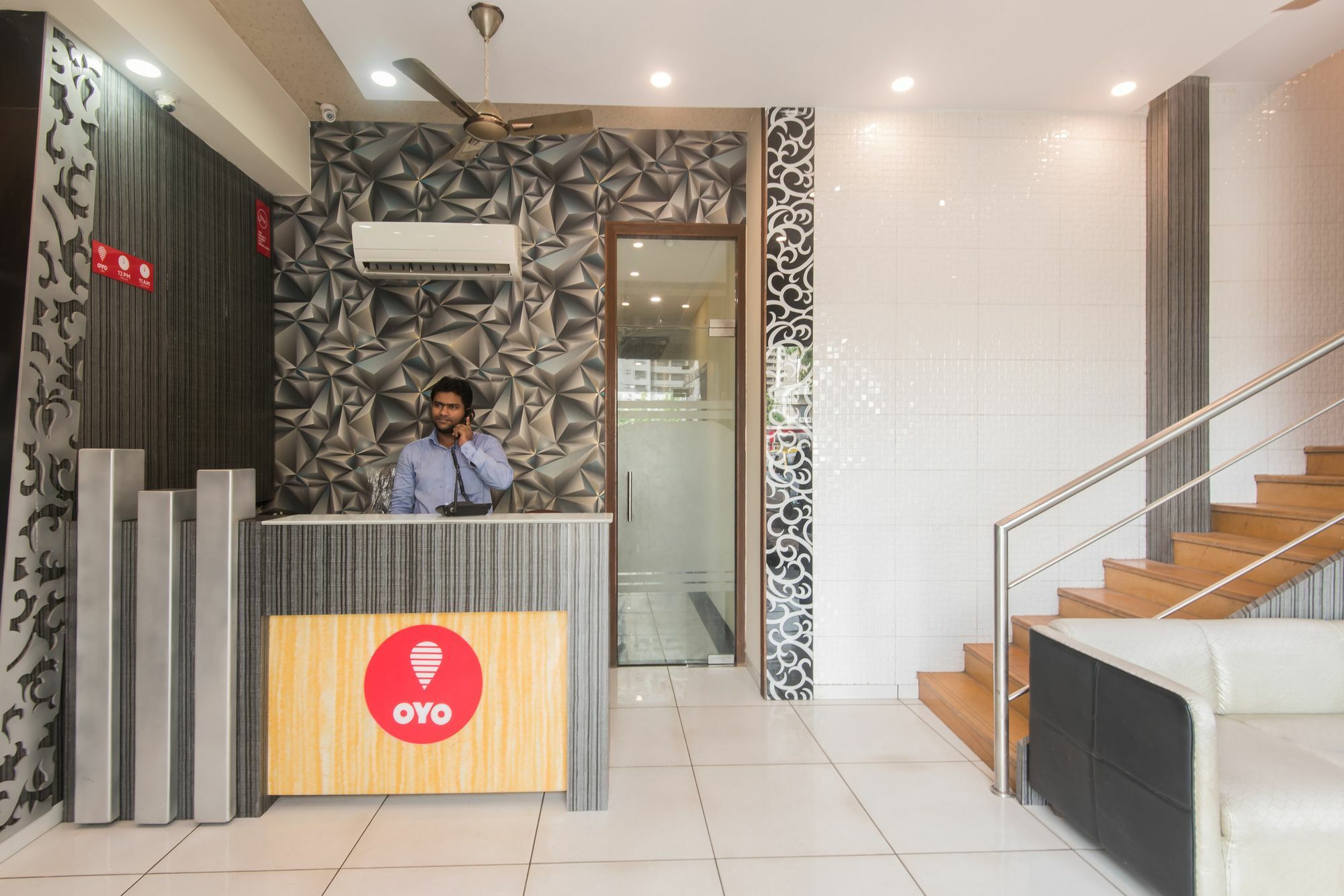Hotel Palace Residency near Lokmanya Tilak Terminus Mumbai Bagian luar foto